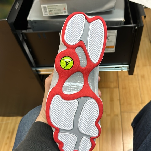 JORDAN 13 WOLF GRAY BRAND NEW - Picture 3 of 4